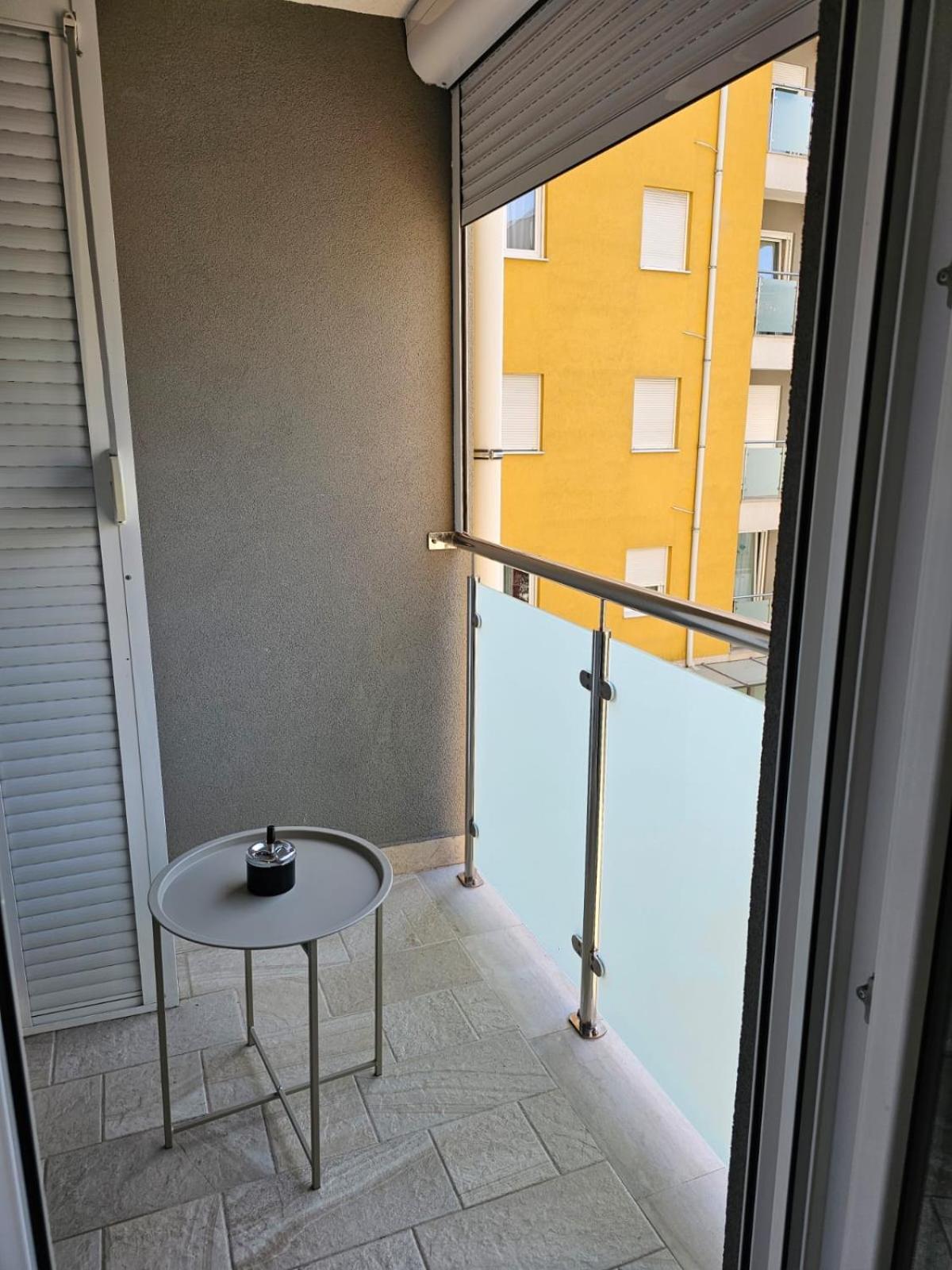 Agape Apartment Podgorica Bagian luar foto
